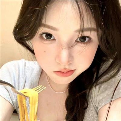 重生后学姐赖上我